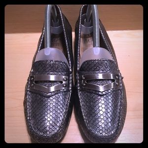 Impo Charisma Silver Snakeskin Style Loafers sz8